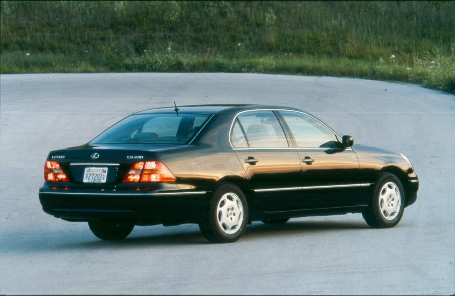  Lexus LS430 2001 года  (фото 42 из 56)